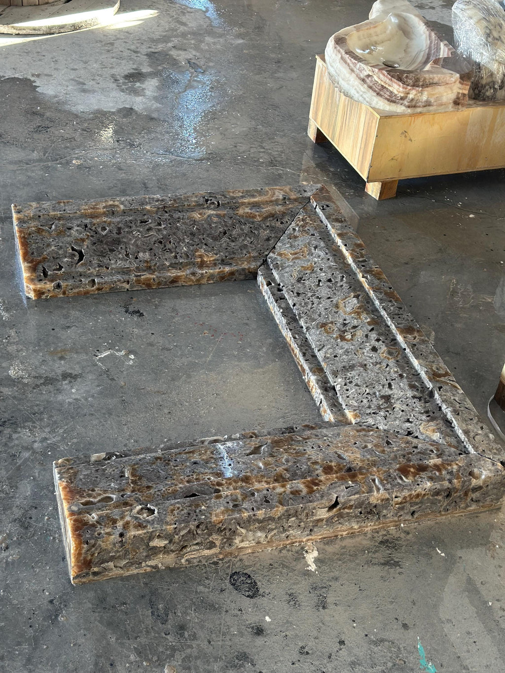 Handmade Onyx Fireplace Mantel: Custom Marble Surround