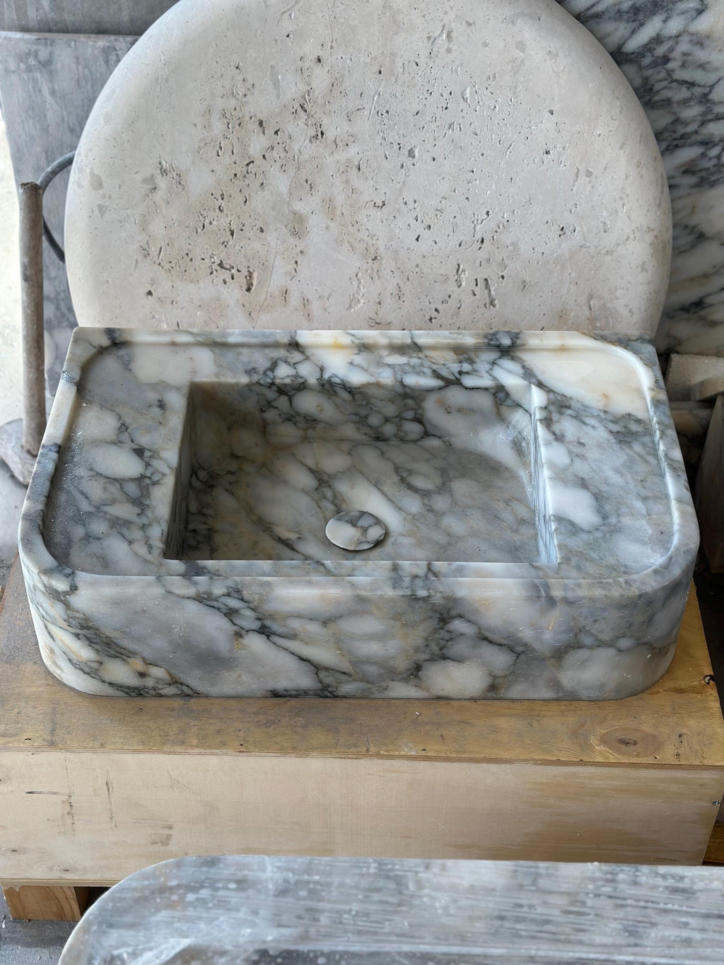 Handmade Calacatta Monet Marble Sink – Classic Carved Bathroom Basin – Customizable Natural Stone Vanity Vessel