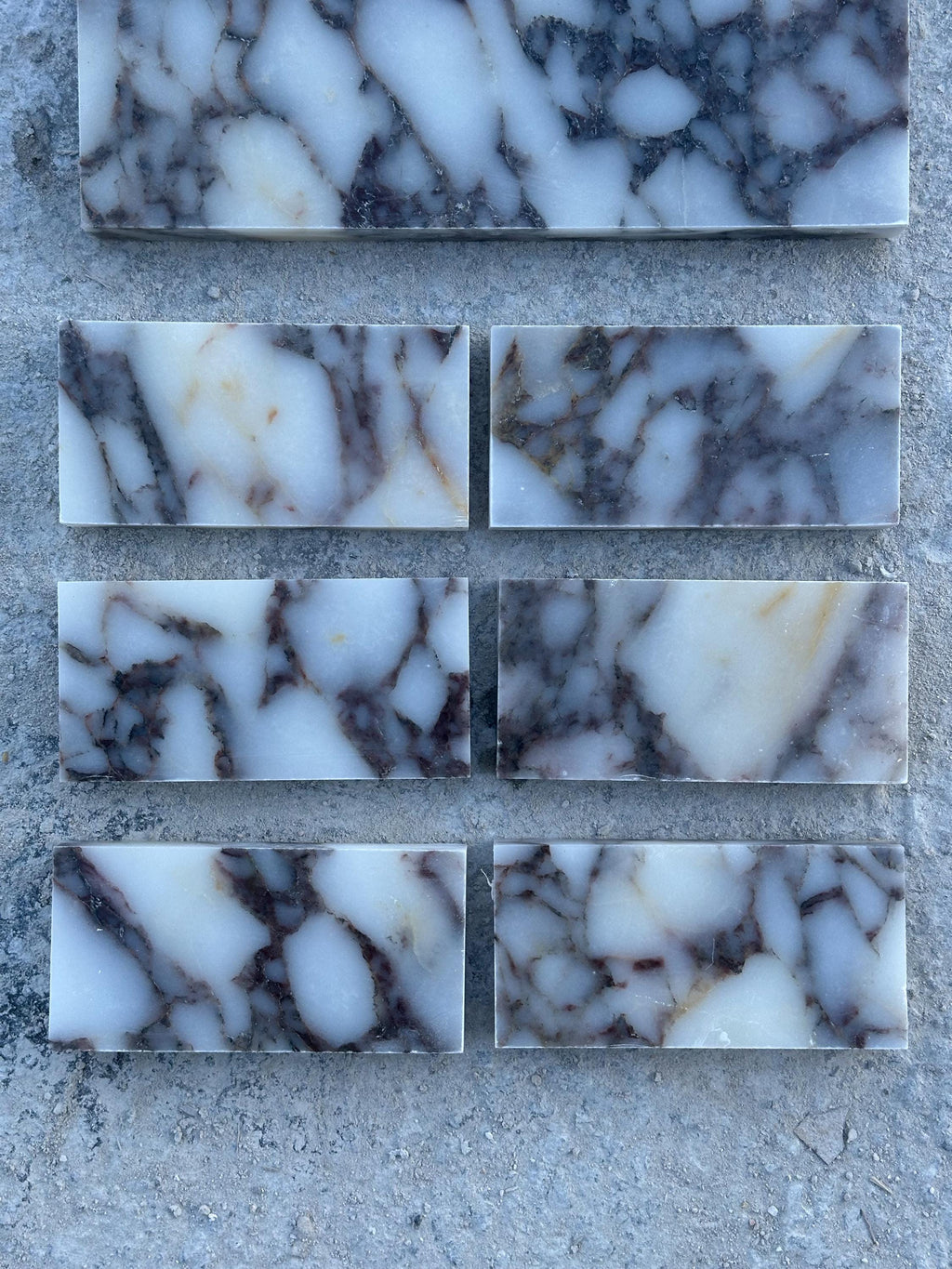 Customizable Marble Tiles: Wall and Floor Coverings